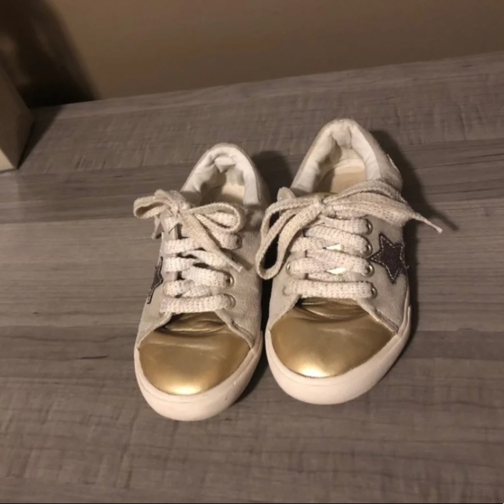 Cat & Jack Sneakers